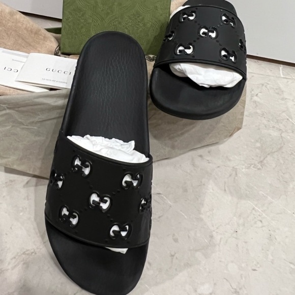 Gucci Black GG Pool Slides brand new - Picture 6 of 7